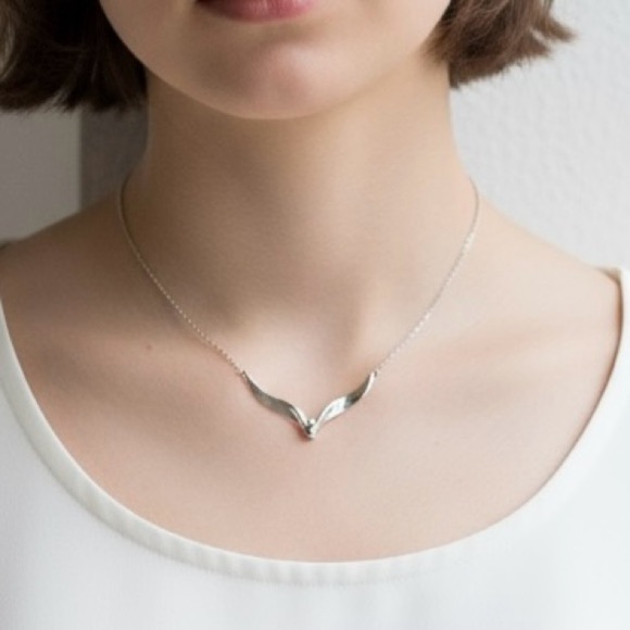 Sarah Coventry Jewelry - SARAH COVENTRY VINTAGE NECKLACE